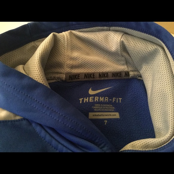Nike Thermal Fit Boys Pullover Hoodie - Picture 4 of 4